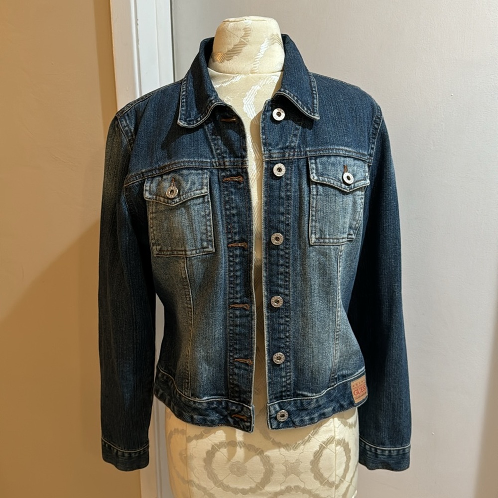 Guess Vintage Distressed Classic Dark Denim Fade Trucker Jacket Medium